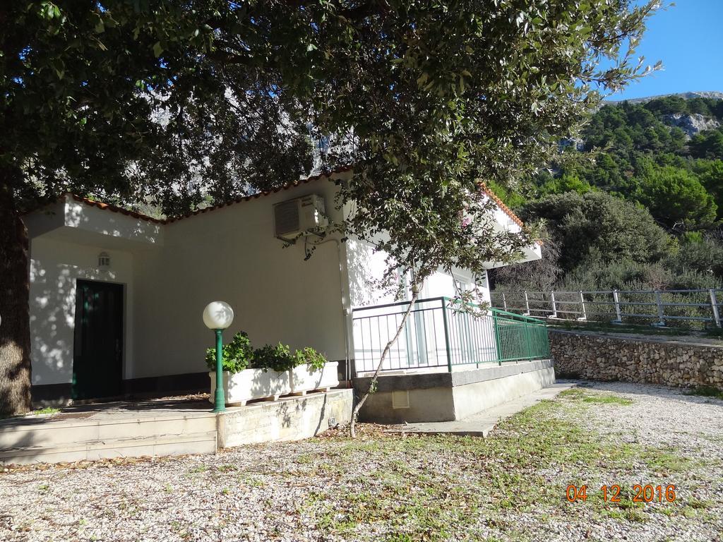 Holiday House Zorra Zivogosce Luaran gambar